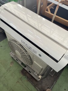 HITACHI(日立) 2.2kw ルームエアコン RAS-AJ22L(W) 2021年製