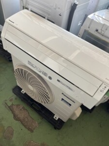 Panasonic(パナソニック) 2.2kw ルームエアコン CS-J228C-W 2018年製