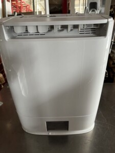 Panasonic(パナソニック)衣類乾燥除湿機 F-YZU60 2021年製