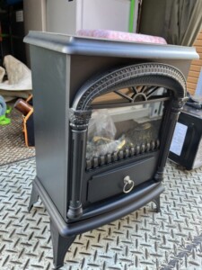 NITORI(ニトリ)暖炉型ファンヒーター NTL1000K-BK 2017年製