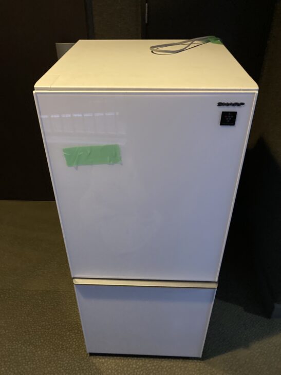 横浜市港南区でSHARPの2ドア冷蔵庫 SJ-GD14F-Wをご案内 ｜出張買取MAX
