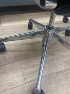 オカムラ オフィスチェア コーラル Choral CQ31BW ミドルバック 背メッシュ