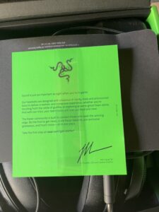 RAZER KRAKEN 7.1 ゲーミングヘッドセット