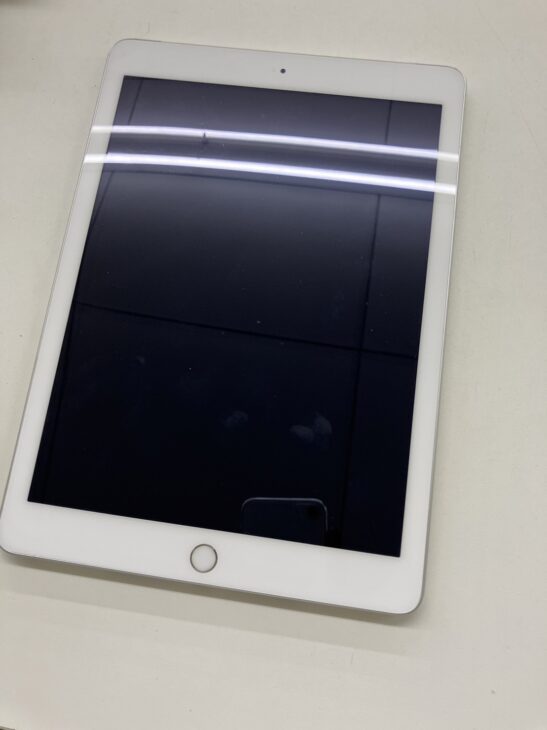 高価買取】立川市のお客様より iPad 第5世代 A1823 128GB シルバー