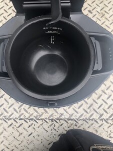 SHARP(シャープ)ヘルシオ ホットクック 水なし自動調理鍋 KN-HW16G-B 2021年製