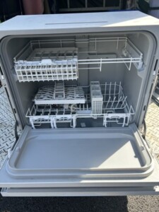 Panasonic(パナソニック)食器洗い乾燥機 NP-TA4-W 2021年製