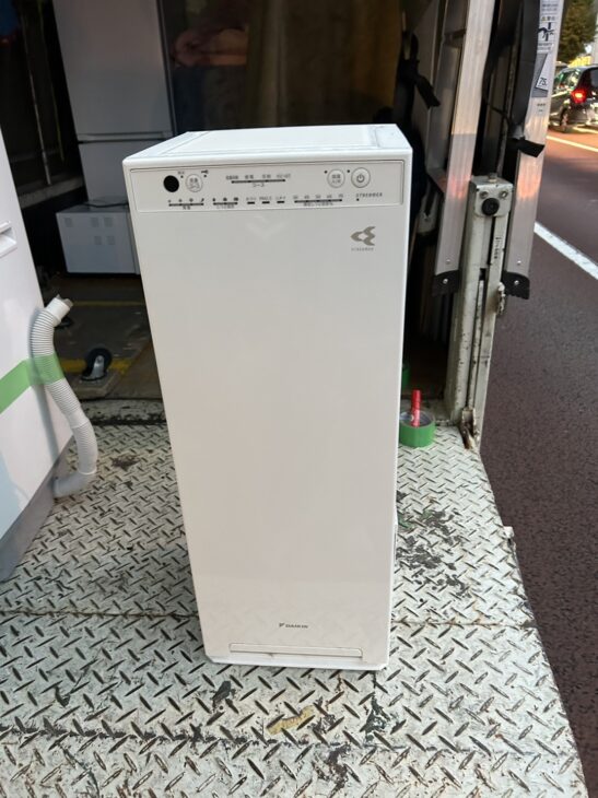 DAIKIN（ダイキン）空気清浄機 MCK55YY-W 2021年製