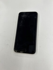 Apple(アップル)iPhone6 16GB A1586 シルバー