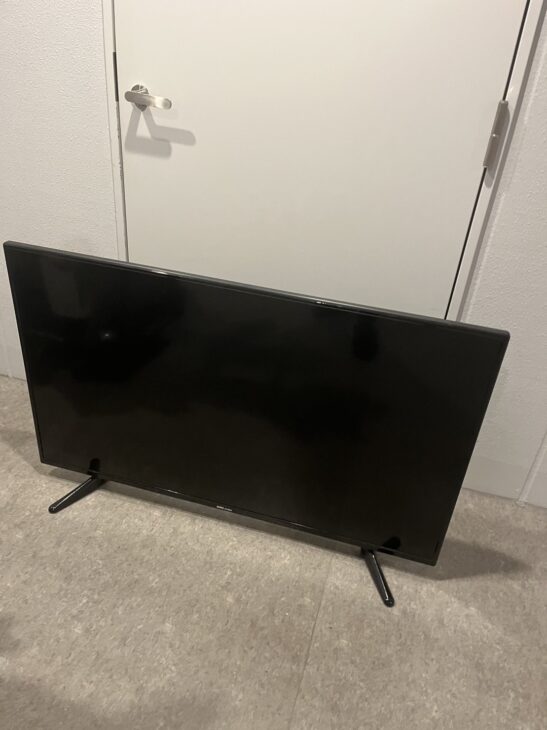 DMM.make LEDバックライト搭載液晶モニター DME-4K50D 豊田市で【買取 
