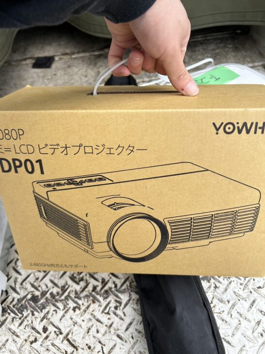 YOWHICK ビデオプロジェクター 1080P DP01