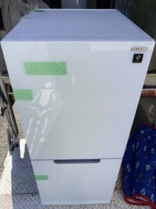 SHARP(シャープ)152L 2ドア冷蔵庫 SJ-GD15H-W 2022年製