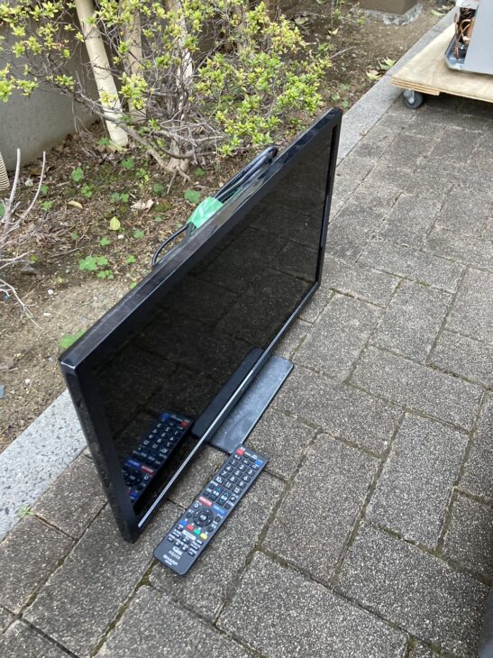 SHARP 24インチ液晶テレビ　 （2T- C24DE）　　2022年式 Amazon.co.jp: シャープ 24V型 液晶 テレビ AQUOS 2T-C24DE-W