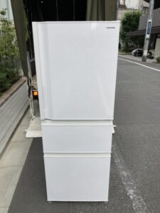 TOSHIBA(東芝)326L 3ドア冷蔵庫 GR-S33SC(WT) 2021年製