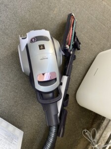 SHARP(シャープ)掃除機 EC-P8X 2018年製