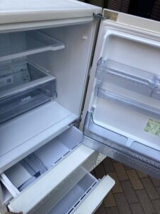 AQUA(アクア)238L 3ドア 冷蔵庫 AQR-SV24H(W) 2019年製