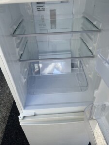 SHARP(シャープ)137L 2ドア冷蔵庫 SJ-D14E-W 2019年製