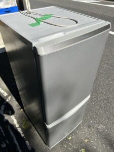 Panasonic(パナソニック)138L 2ドア冷蔵庫 NR-B14AW-S 2017年製