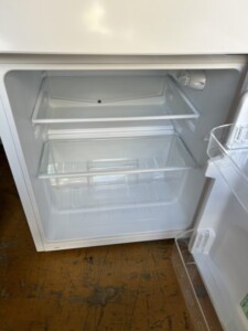 IRIS OHYAMA(アイリスオーヤマ)87L 2ドア冷蔵庫 PRC-B092D-W 2022年製