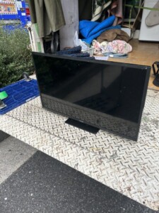 SHARP(シャープ)32型液晶テレビ 2T-C32DE 2022年製