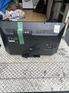 SHARP(シャープ)32型液晶テレビ 2T-C32DE 2022年製