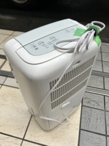 SHARP(シャープ)除湿機 CV-N71-W 2021年製