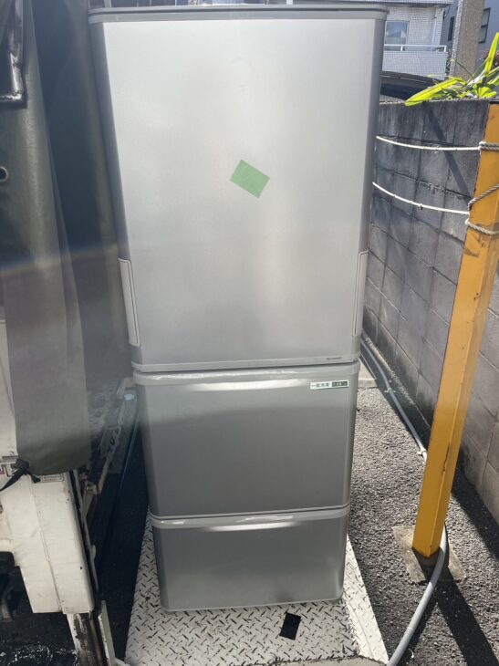 SHARP（シャープ）350L 3ドア冷蔵庫 SJ-W352E-S 2020年製