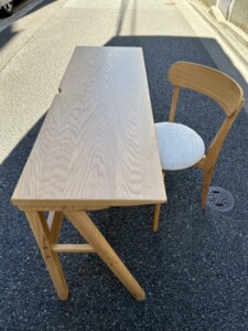 ノーブランド 一人用テーブルとチェア