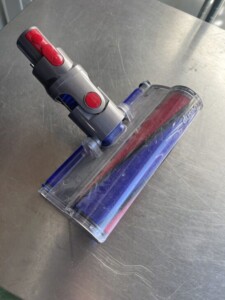 ダイソンのコードレスクリーナーSV10