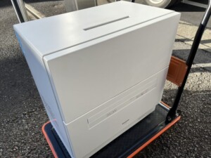 Panasonic(パナソニック)食器洗い乾燥機 NP-TA4-W 2022年製