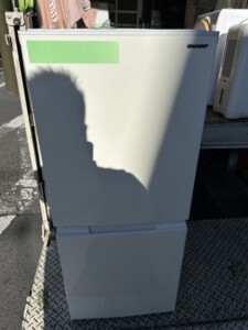 SHARP(シャープ)152L 2ドア冷蔵庫 SJ-D15GJ-W 2020年製