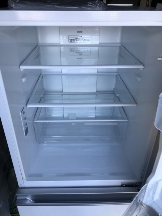 外観側面傷あり】Hisenseの3ドア冷蔵庫 HR-D2801W 新座市にて無料引取