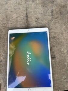 Apple(アップル)iPad A1709