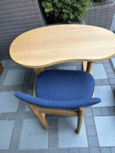 HIDA(飛騨産業)ダイニングテーブル豆型