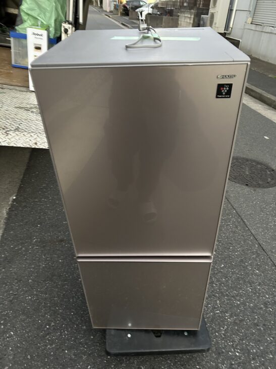 SHARP（シャープ）137L 2ドア冷蔵庫 SJ-GD14D-C 2018年製