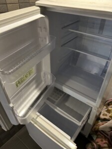 SHARP(シャープ)137L 2ドア冷蔵庫 SJ-D14F-W 2020年製