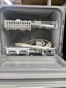 Panasonic(パナソニック)製の食器洗い乾燥機 NP-TH4-W 2021年製