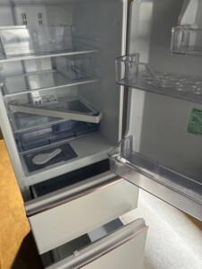 MITSUBISHI(三菱)272L 3ドア冷蔵庫 MR-CX27C-W1 2018年製