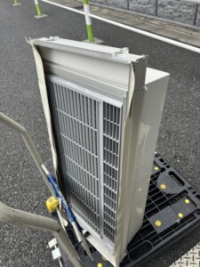 コロナ ウインド形冷暖兼用エアコン CWH-A1822 2022年製