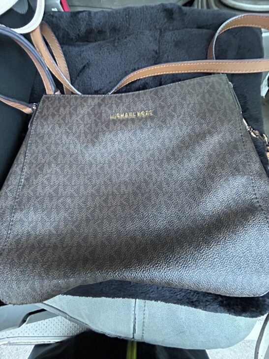 MICHAEL KORS（マイケルコース）ショルダーバッグ