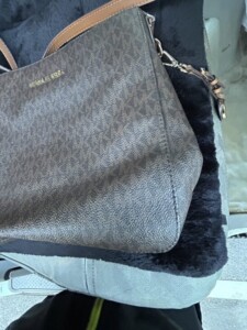 MICHAEL KORS(マイケルコース)ショルダーバッグ