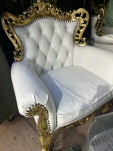 アンティークテイスト チェア