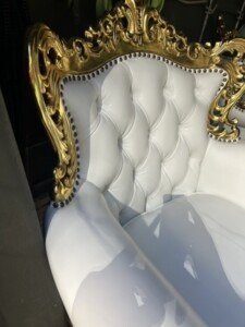 アンティークテイスト チェア