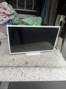 SHARP(シャープ)32型液晶テレビ 2T-C32DE 2023年製