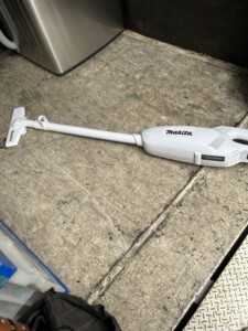 makita(マキタ)充電式クリーナー CL107FD