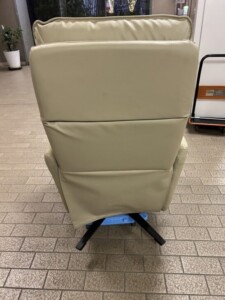 NITORI(ニトリ)電動リクライニングパーソナルチェア LE01 2022年製