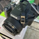 FUJIFILM（富士フイルム）デジタルカメラ FinePix S1