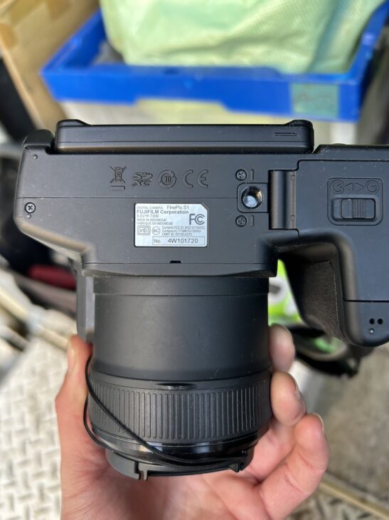 FUJIFILM（富士フイルム）デジタルカメラ FinePix S1 足利市へ
