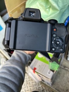 FUJIFILM(富士フイルム)デジタルカメラ FinePix S1