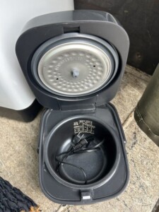 IRIS OHYAMA(アイリスオーヤマ)ジャー炊飯器 RC-MEA30-B 2023年製