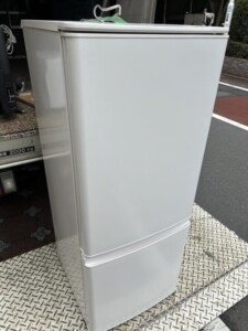 MITSUBISHI(三菱)146L 2ドア冷蔵庫 MR-P15G-W 2021年製
